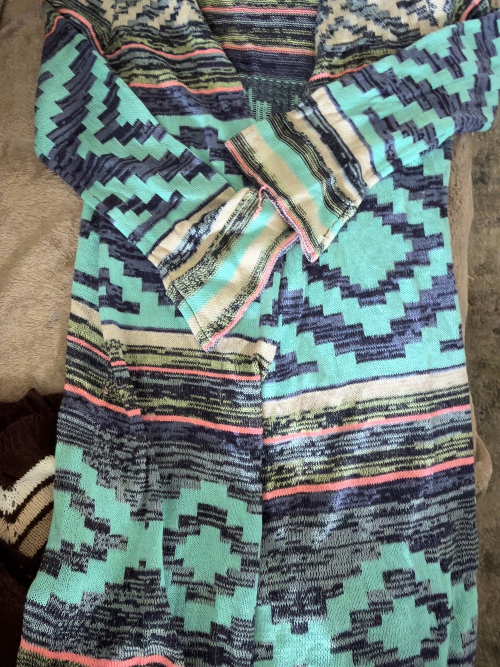 Xhilaration Size M Aztec Print Long uCardigan